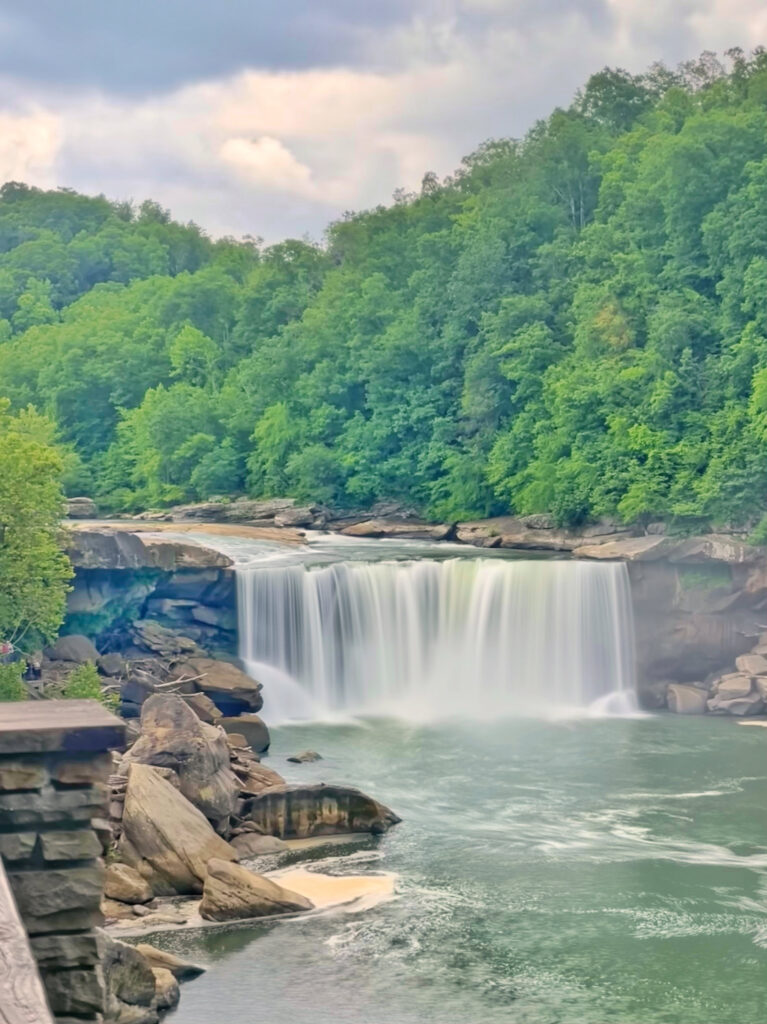 Cumberland Falls from the bottom observation deck