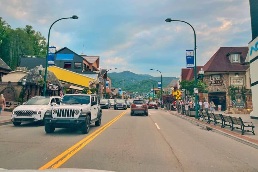 Driving on the parkway in Gatlinburg, tennessee